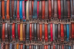 leather for belts: different styles